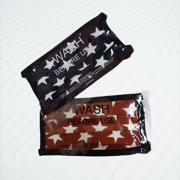 Zenana (Set of Two) Star Print Face Mask - Picture 2 of 3